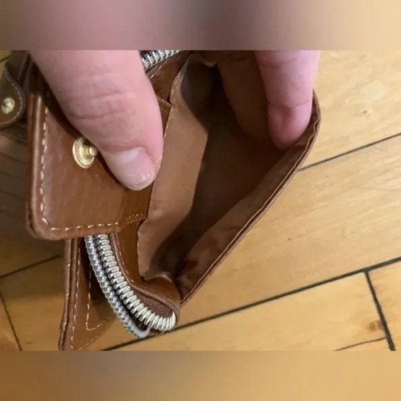 Relic Brown Wallet - Picture 6 of 11